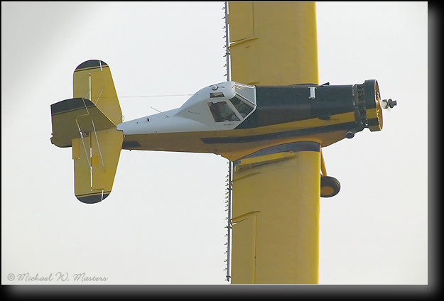 1FFT5471 Yellow Airplane