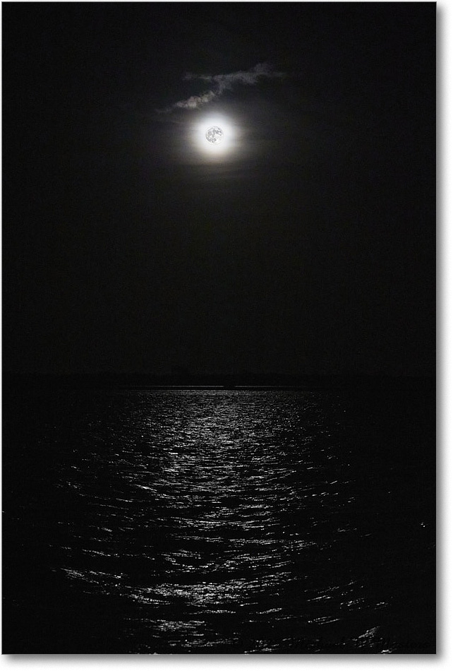 Moonrise_OysterBay_2022Jun_5DB02414-15_composite copy