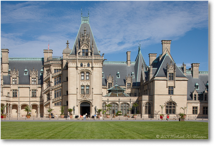 BiltmoreFrontWCenter_2009June_S3A0559