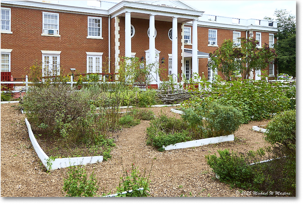 VisitorCenter_FerryFarm_2025Sep_R5D02177