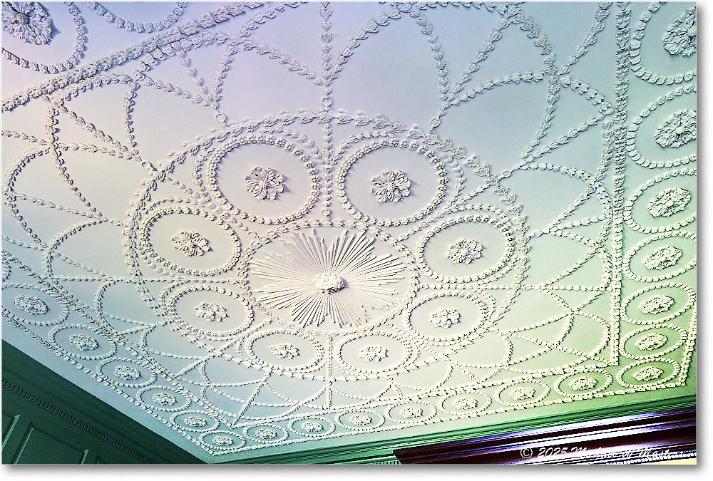 SittingRoom_Kenmore_2025Oct_R5D02278