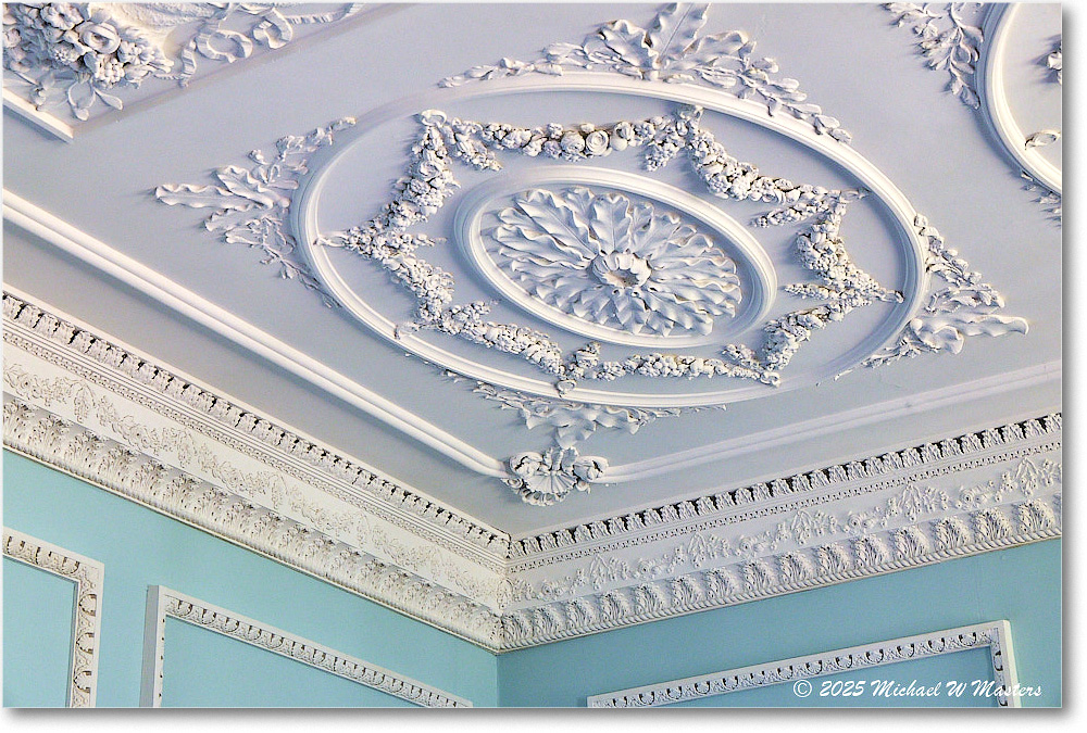 DiningRoom_Kenmore_2025Oct_R5D02297