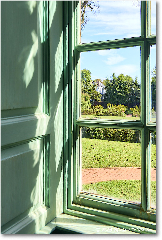 DiningRoom_Kenmore_2025Oct_R5D02298