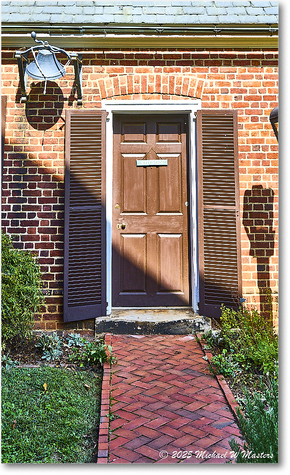 KitchenDoor_Kenmore_2025Oct_R5D02341