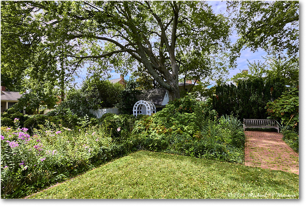 Garden_MaryWashingtonHouse_2023Aug_R5A21166-68_HDR-Pano360 copy