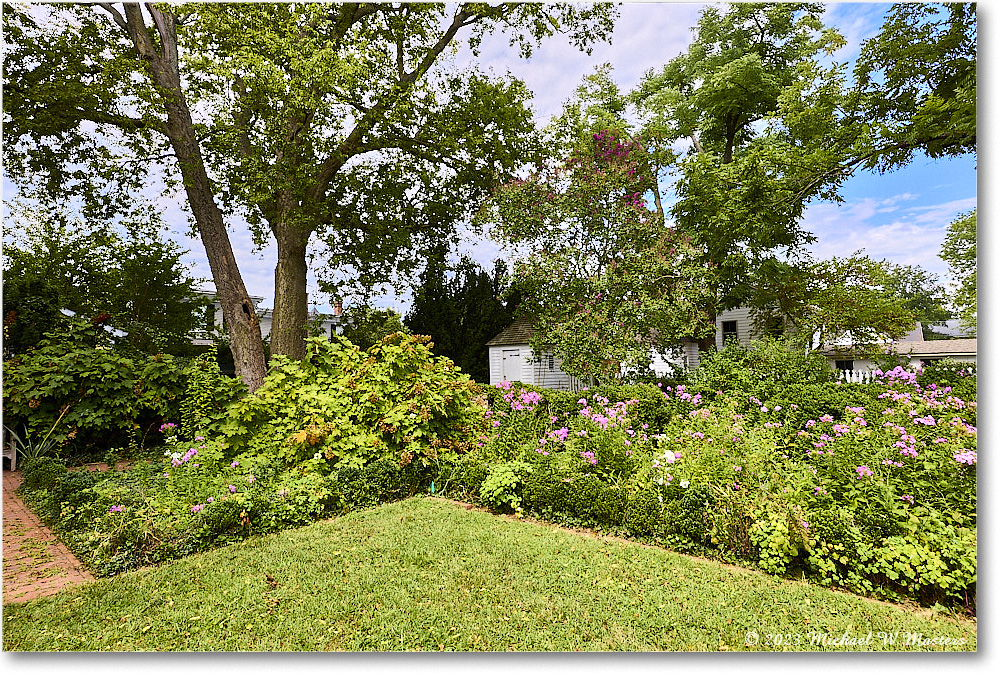 Garden_MaryWashingtonHouse_2023Aug_R5A21175-77_HDR-Pano360 copy