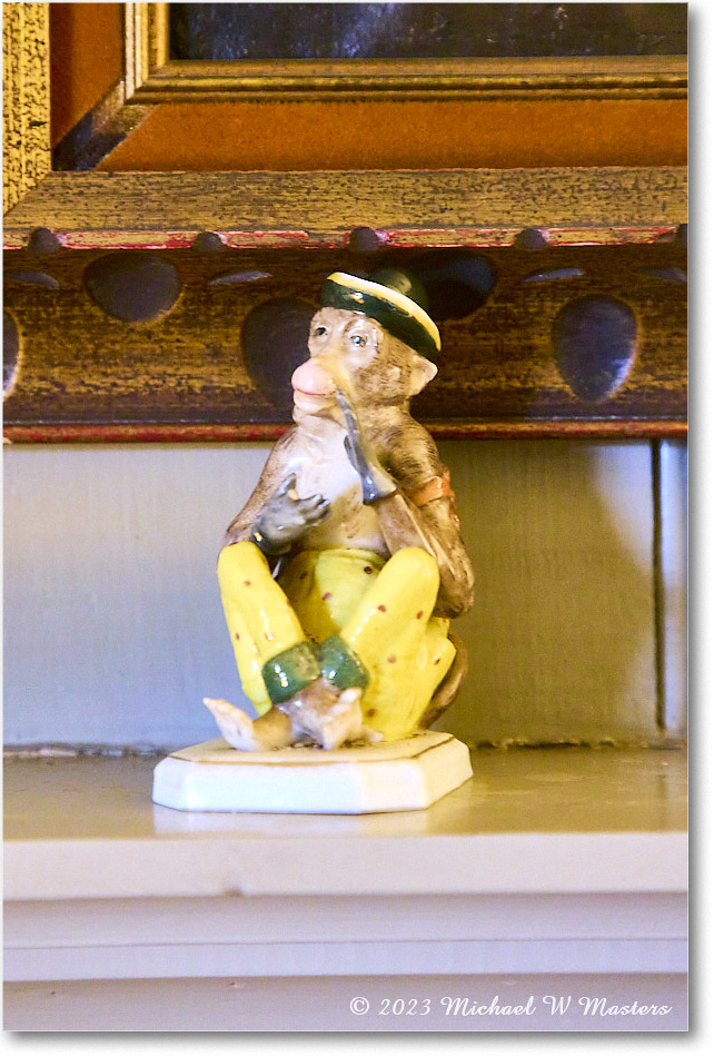 Statuette_StJamesHouse_2023Aug_R5B12773 copy