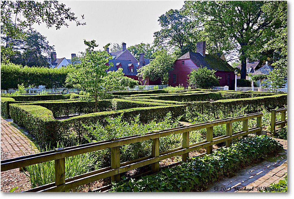 PrentisHouseGarden_Williamsburg_2021Jul_R5B04007 copy
