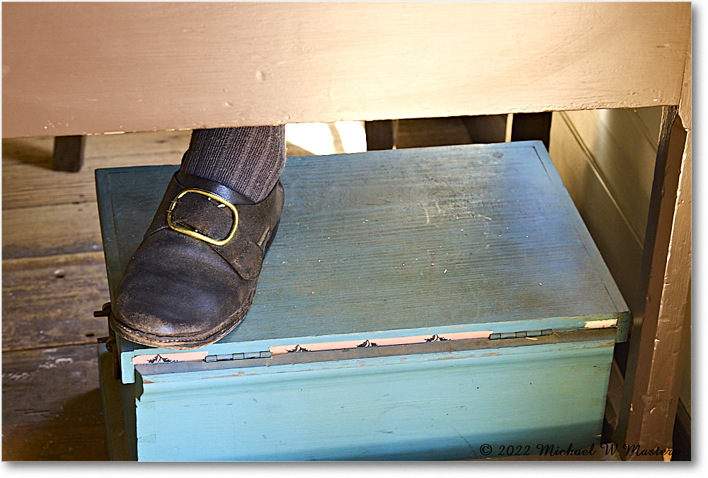 EngravingShop_Williamsburg_2022May_R5B08201 copy