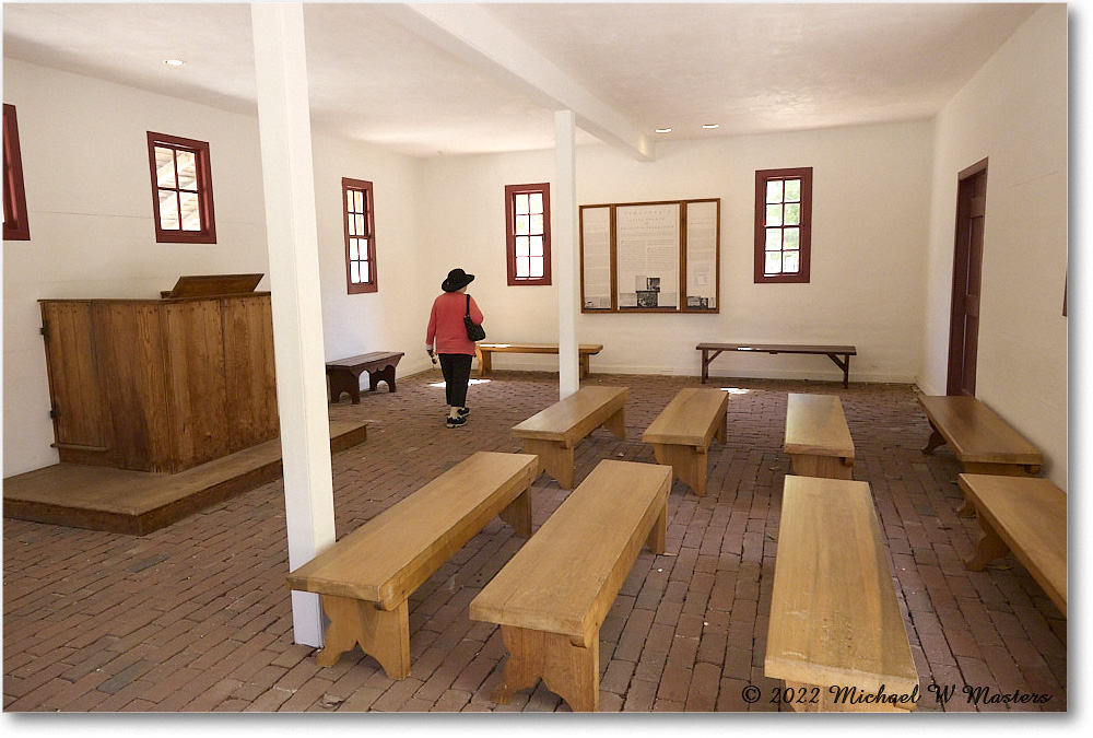 PresbyterianMeetinghouse_Williamsburg_2022May_R5B08022 copy