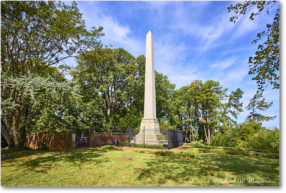 MaryWashingtonMonument_2023Sep_R5A21364