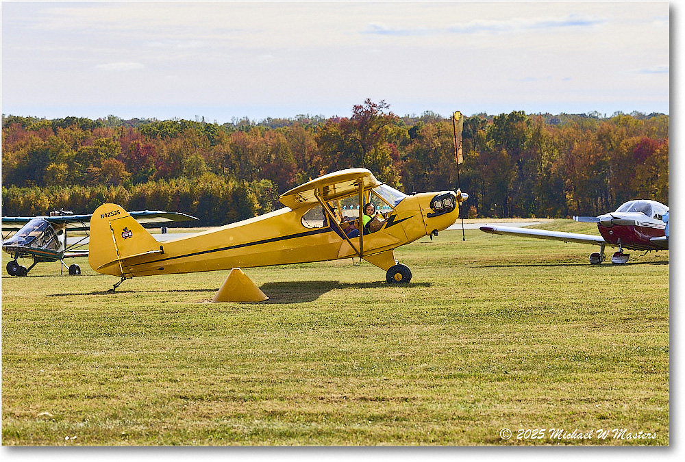 PiperCubJC3-65-N42535_ShannonHarvestFlyIn_2025Oct_R5C05044