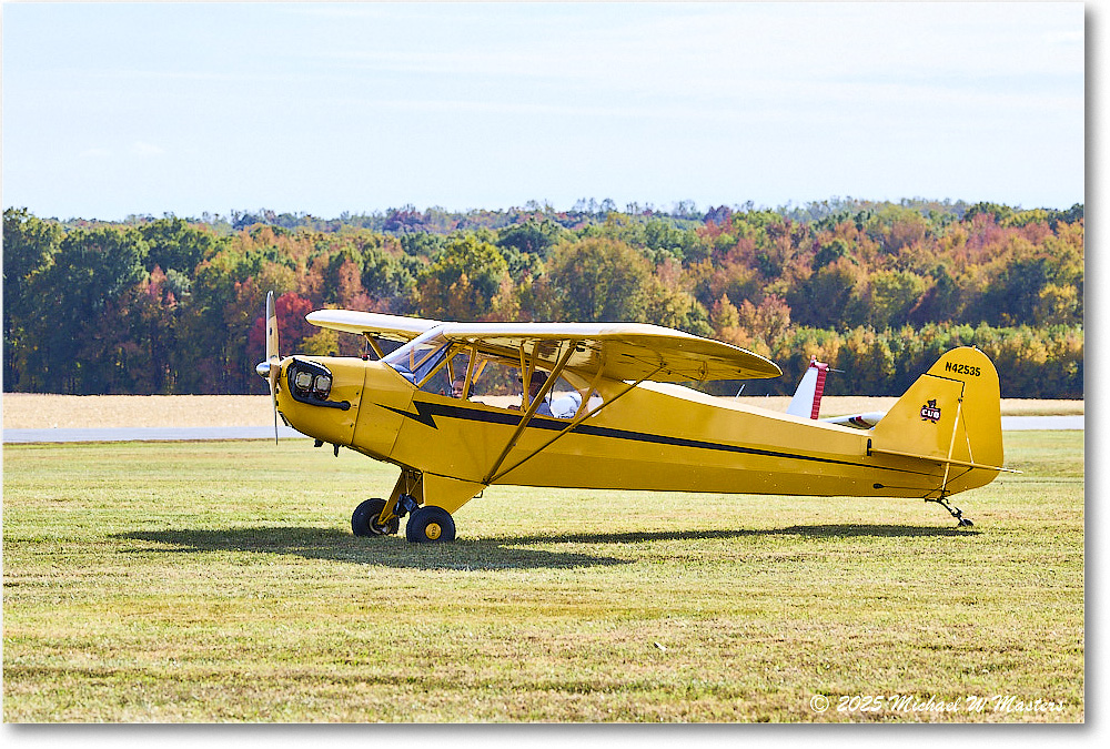 PiperCubJC3-65-N42535_ShannonHarvestFlyIn_2025Oct_R5C05070