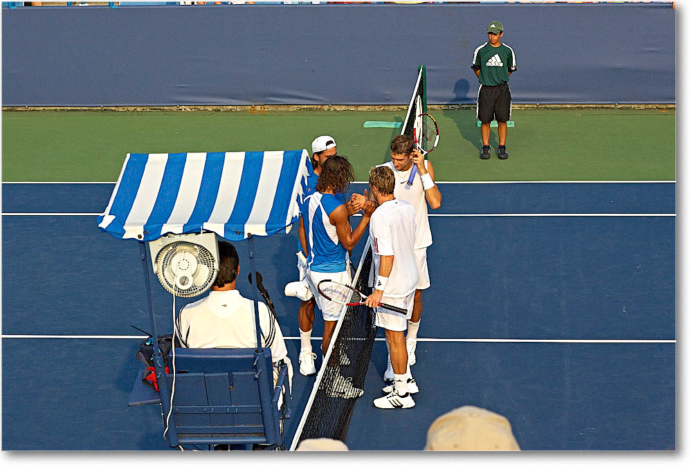 Bjorkman-Mirnyi_d_Lopez-Nadals_R16_Cincy2006_Y2F8626 copy
