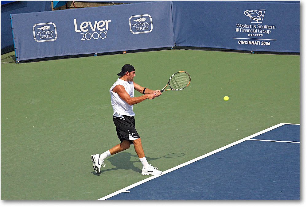 Ginepri_(l_Murray_R16)_Cincy2006_Y2F8310 copy