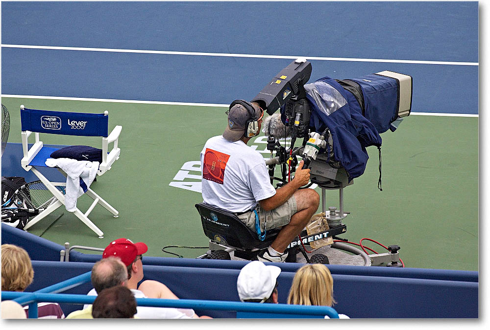 Robredo_d_Ljubicic_QF_Cincy2006_Y2F9549 copy