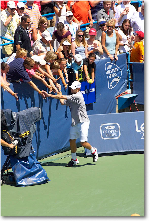 Roddick_d_Ferrero_Final_Cincy2006_Y2F0887 copy