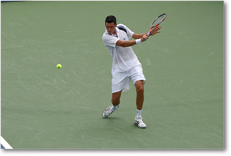 Hanescu (l Youzhny R64)_Cincy09_1D3A1674 copy