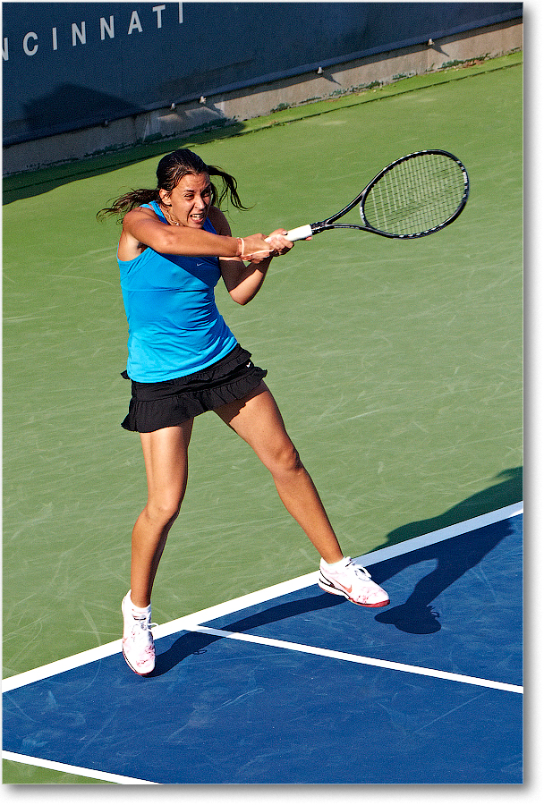 Bartoli (d Bondarenko R32) Cincy2011_D4A6497 copy