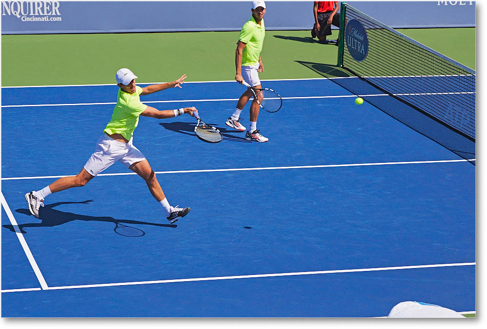 BenneteauRogerVasselin_(d_NestorZimonjic_QF)_Cincy2014_2DXA5469 copy