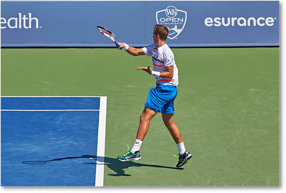 Pospisil_(l_Federer_R32)_Cincy2014_2DXA3295 copy