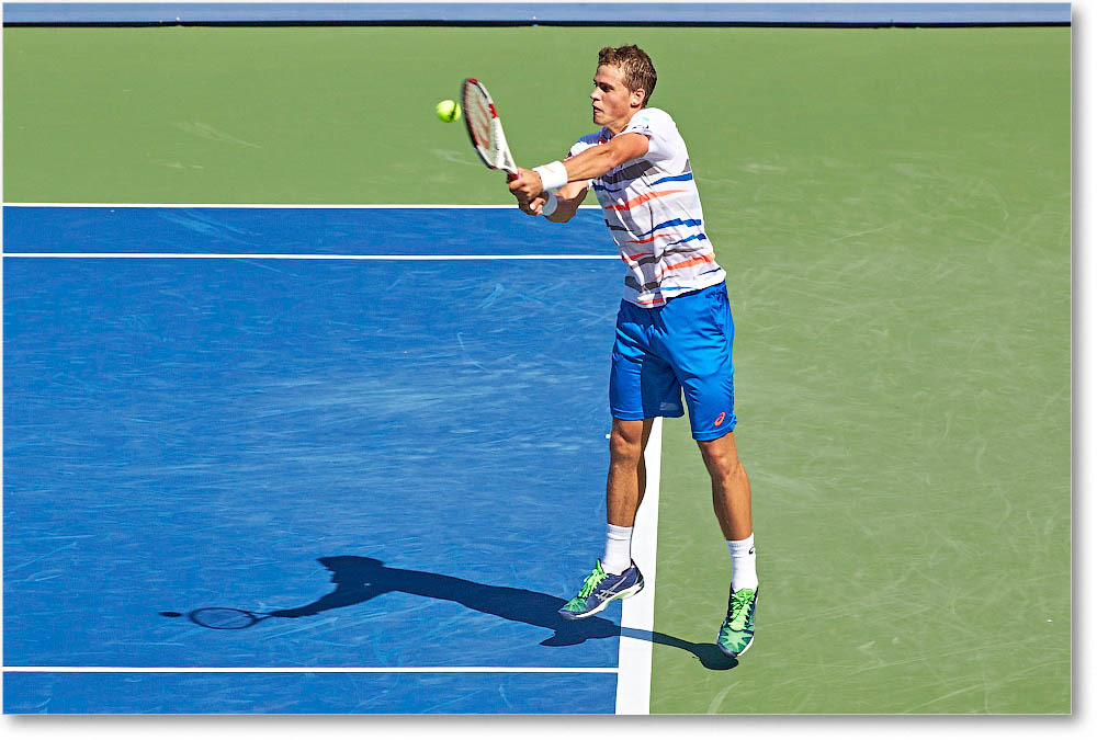 Pospisil_(l_Federer_R32)_Cincy2014_2DXA3334 copy