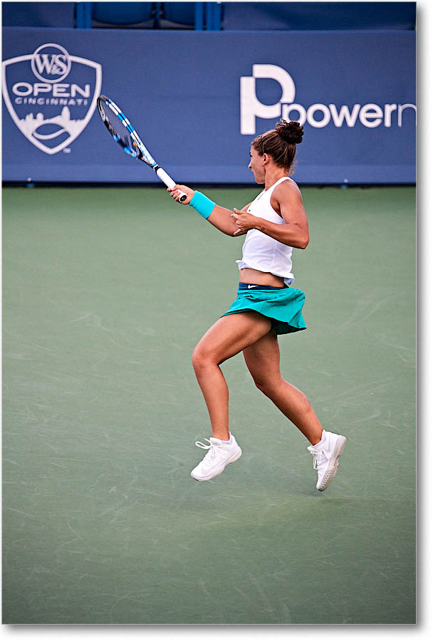Errani_(l_Vandeweghe_R64)_Cincy2016_4DXA1494 copy