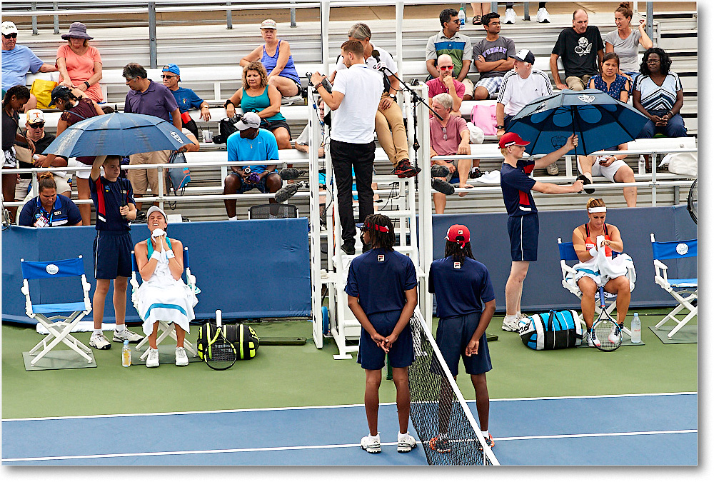Changeover_Konta-Cibulkova_Cincy2017_4DXB3474 copy