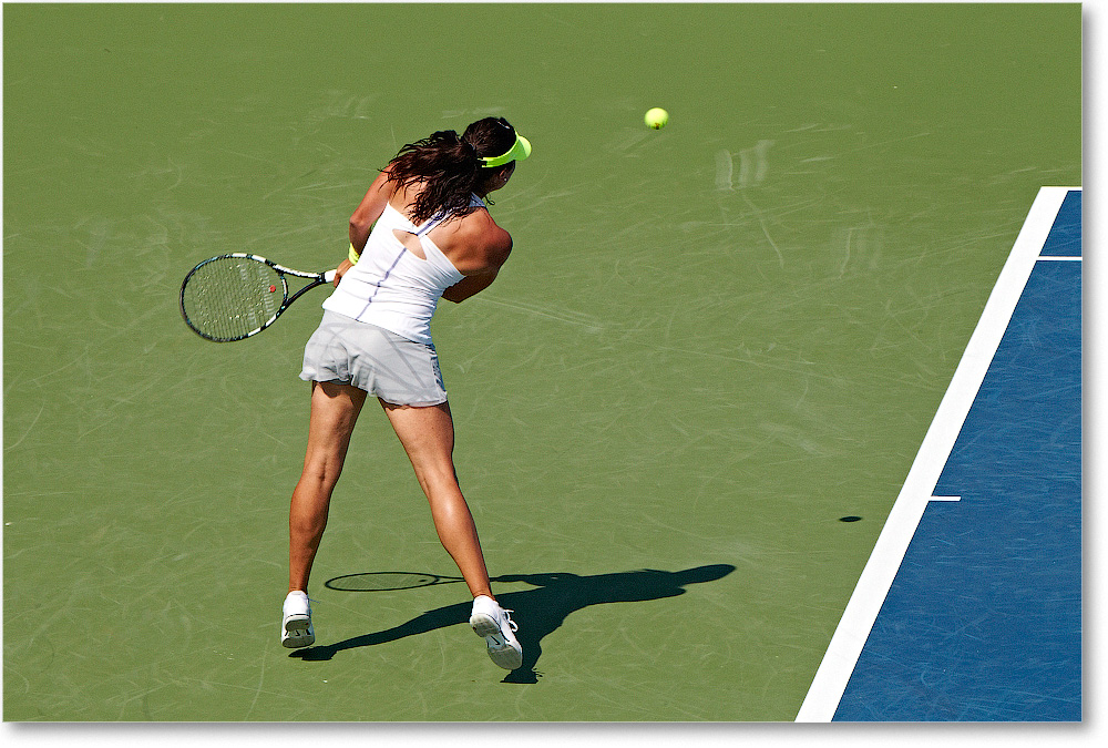 Arvidsson (l A Radwanska R32) Cincy2012_D4B5904 copy