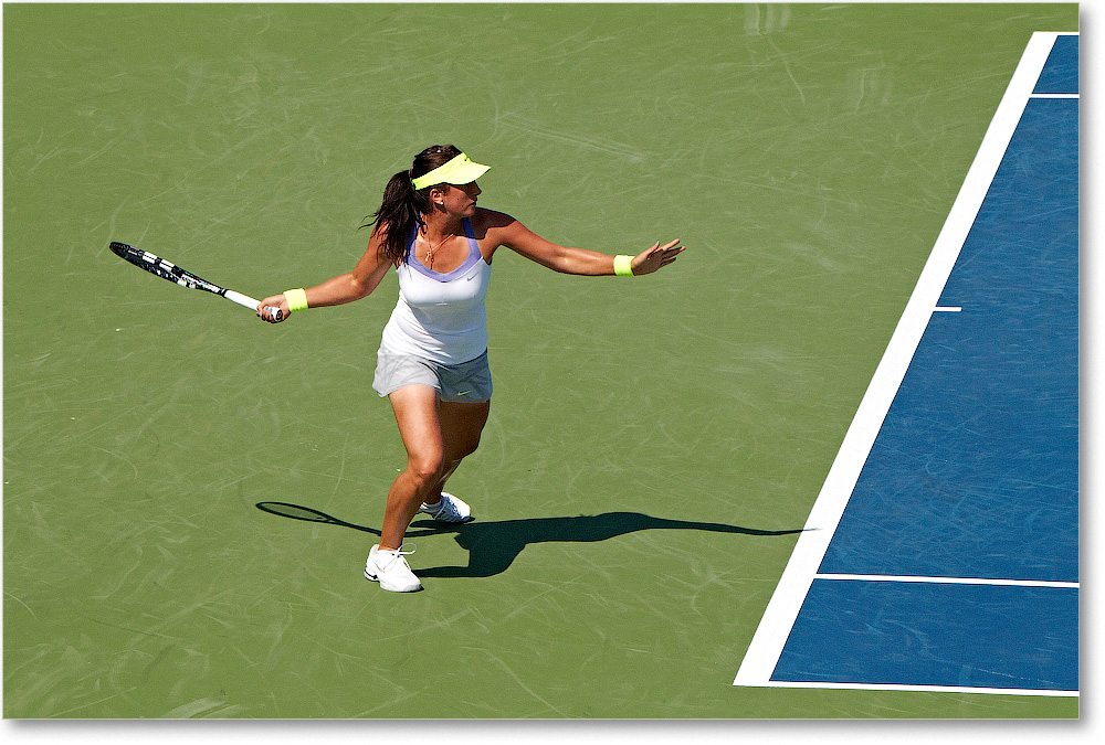 Arvidsson (l A Radwanska R32) Cincy2012_D4B5915 copy