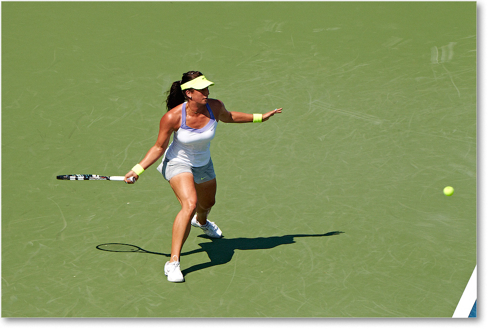 Arvidsson (l A Radwanska R32) Cincy2012_D4B5917 copy
