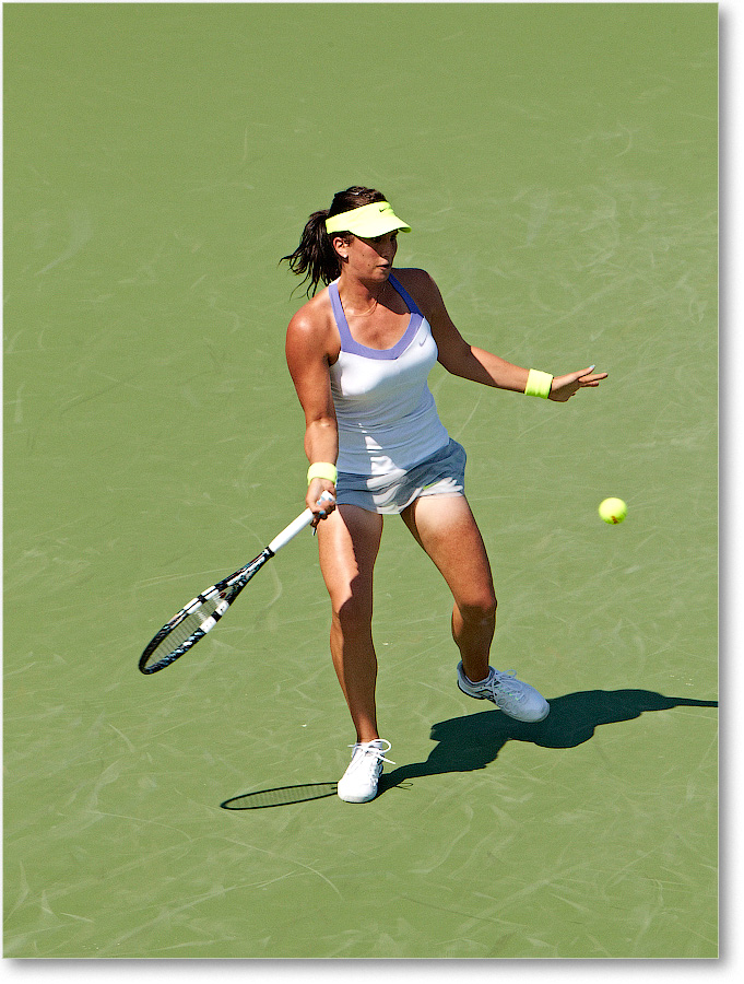 Arvidsson (l A Radwanska R32) Cincy2012_D4B6004 copy