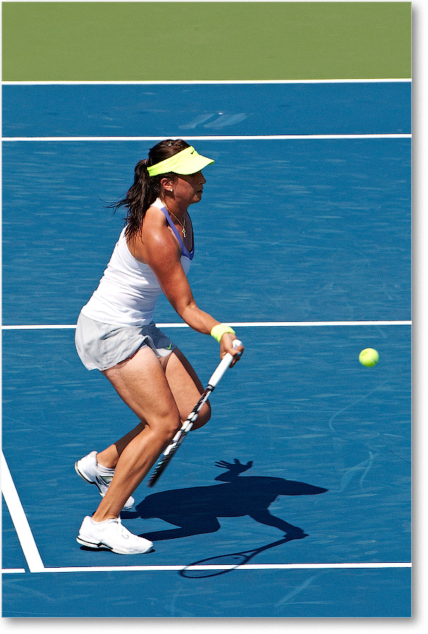 Arvidsson (l A Radwanska R32) Cincy2012_D4B6193 copy