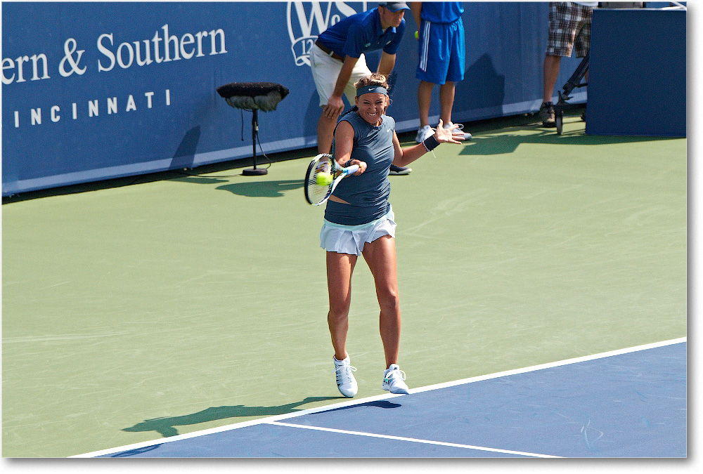 Azarenka (d King R32) Cincy2013_D4C1983 copy