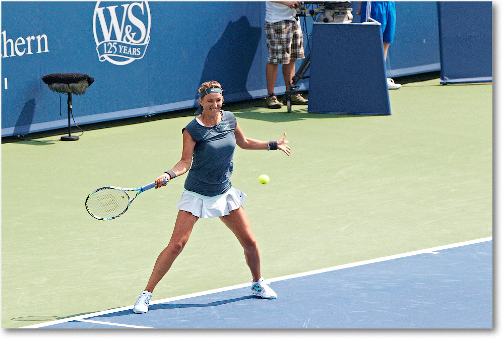 Azarenka (d King R32) Cincy2013_D4C2152 copy