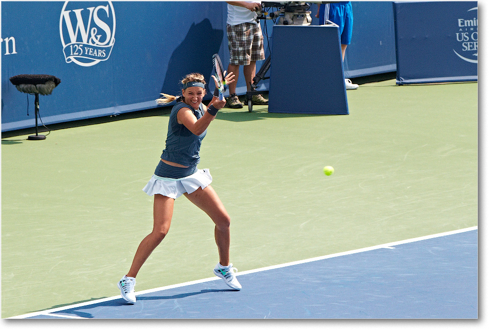 Azarenka (d King R32) Cincy2013_D4C2153 copy