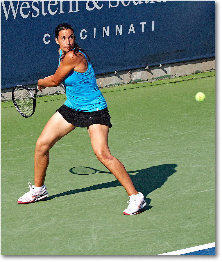 Bartoli (d Bondarenko R32) Cincy2011_D4A6368 copy
