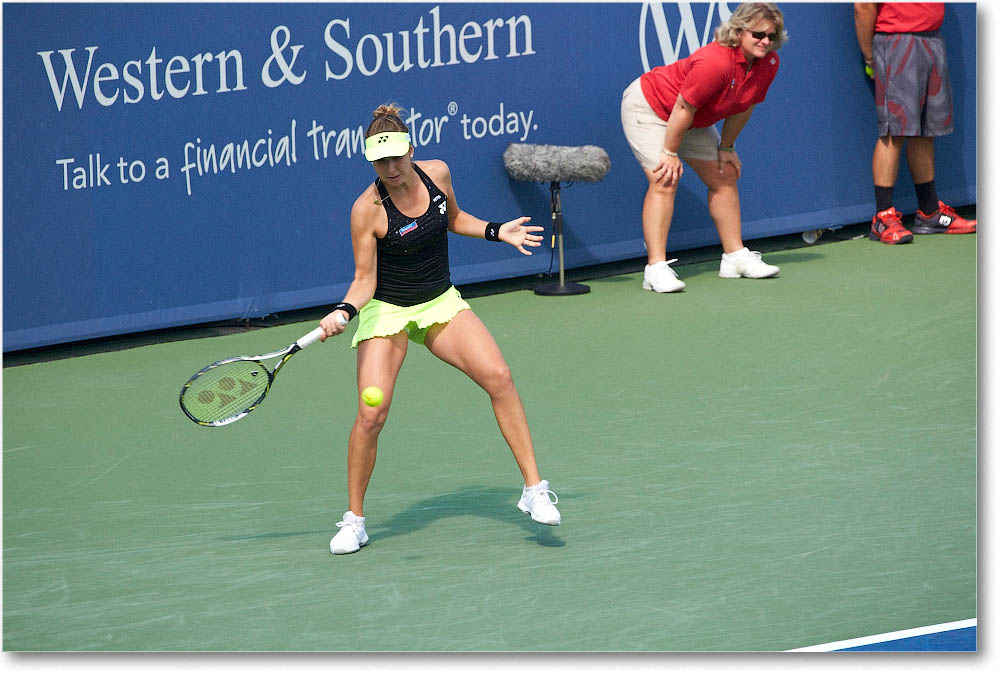 Bencic_(d_Kerber_R64)_Cincy2015_2DXA8703 copy