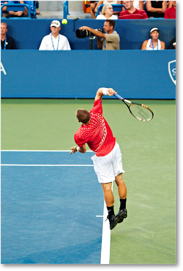 Bogomolov (l Federer R32) Cincy2012_D4B7012 copy