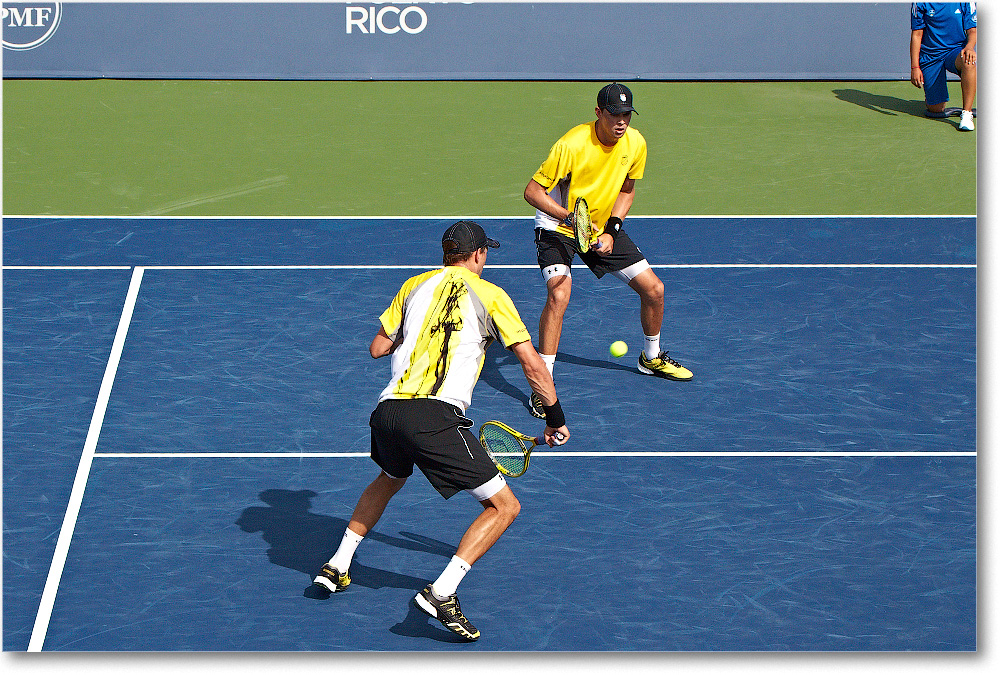 Bryan-Bryan (d Blake-Johnson QF) Cincy2013_D4C6789 copy