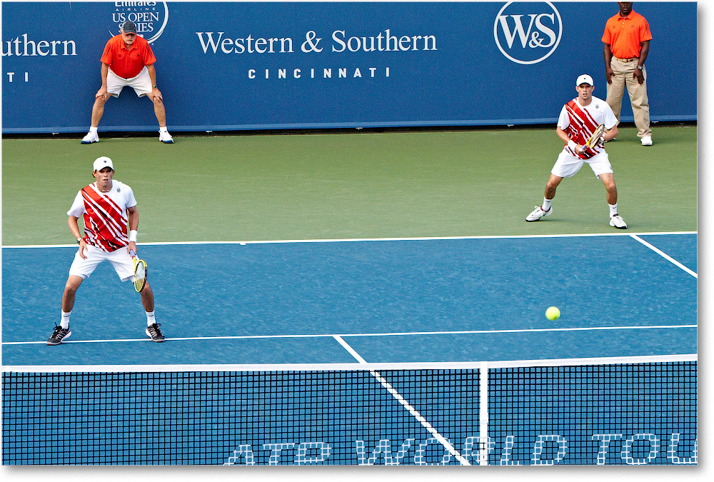 Bryan-Bryan (l Lindstedt-Tecau SF) Cincy2012_D4B9731 copy