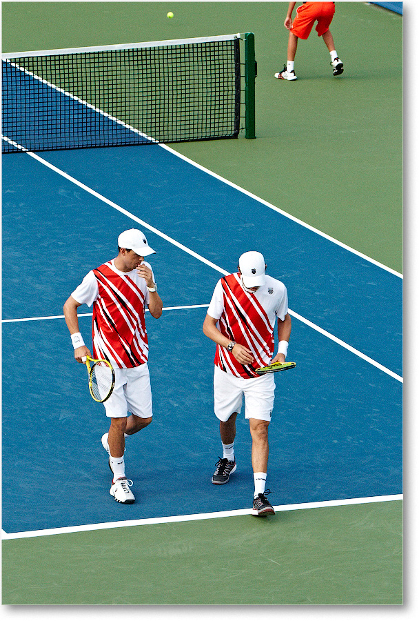 Bryan-Bryan (l Lindstedt-Tecau SF) Cincy2012_D4B9755 copy