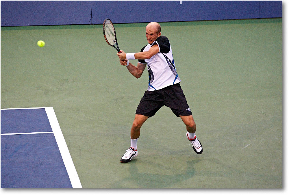 Davydenko_l_Moya_Cincy2008_R32_1D3A3931 copy