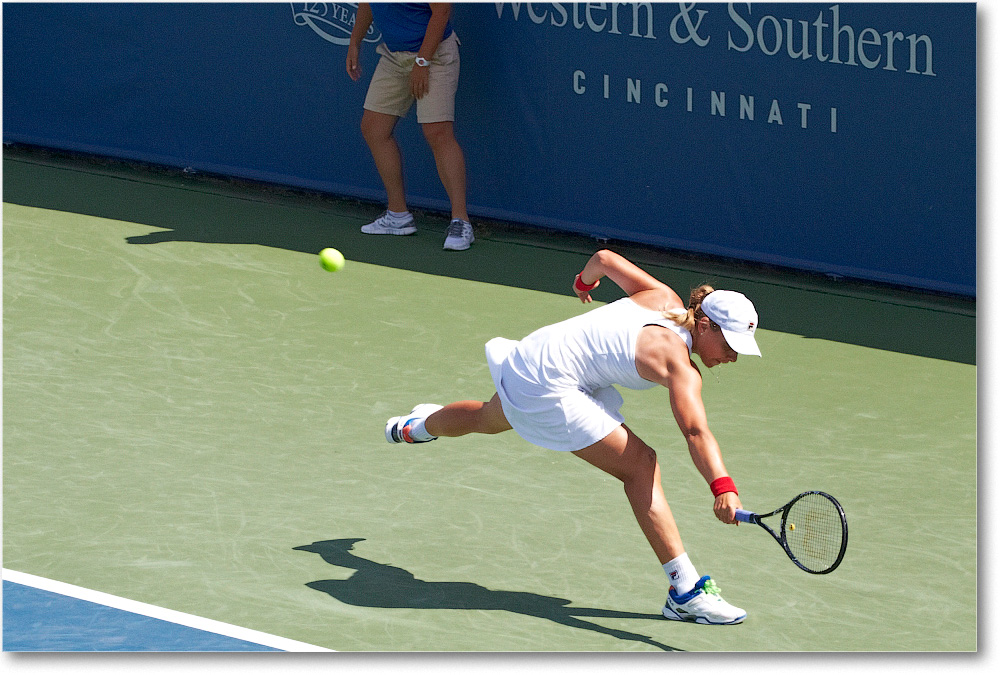 Erakovic (l Kvitova R32) Cincy2013_D4C5014 copy