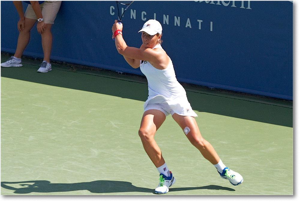 Erakovic (l Kvitova R32) Cincy2013_D4C5021 copy
