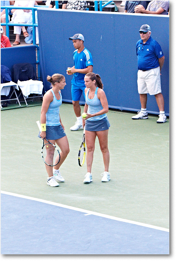 Errani-Vinci (d Hantuchova-Hingis R16) Cincy2013_D4C5202 copy