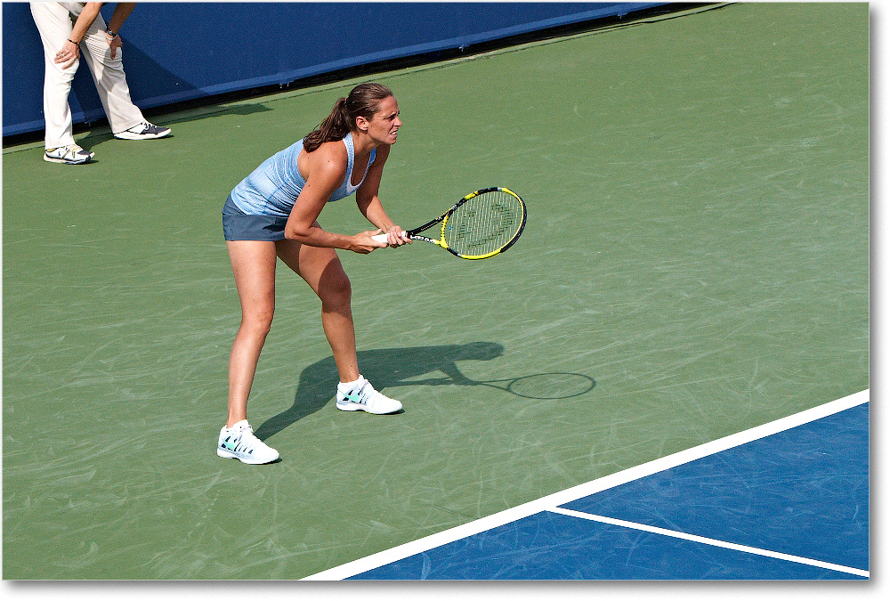 Errani-Vinci (l Goerges-ZahlavovaStrycova QF) Cincy2013_D4C6148 copy