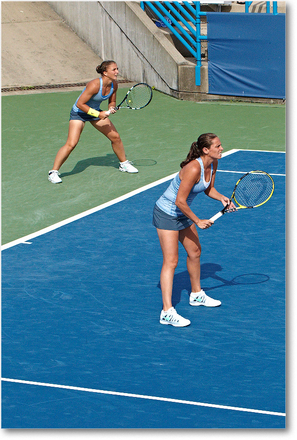 Errani-Vinci (l Goerges-ZahlavovaStrycova QF) Cincy2013_D4C6154 copy