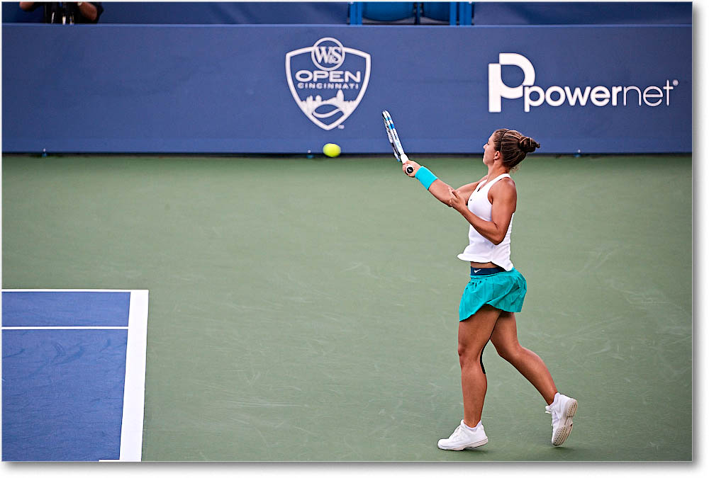 Errani_(l_Vandeweghe_R64)_Cincy2016_4DXA1461 copy
