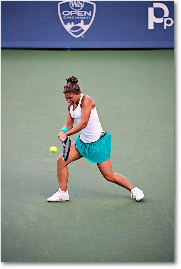 Errani_(l_Vandeweghe_R64)_Cincy2016_4DXA1502 copy